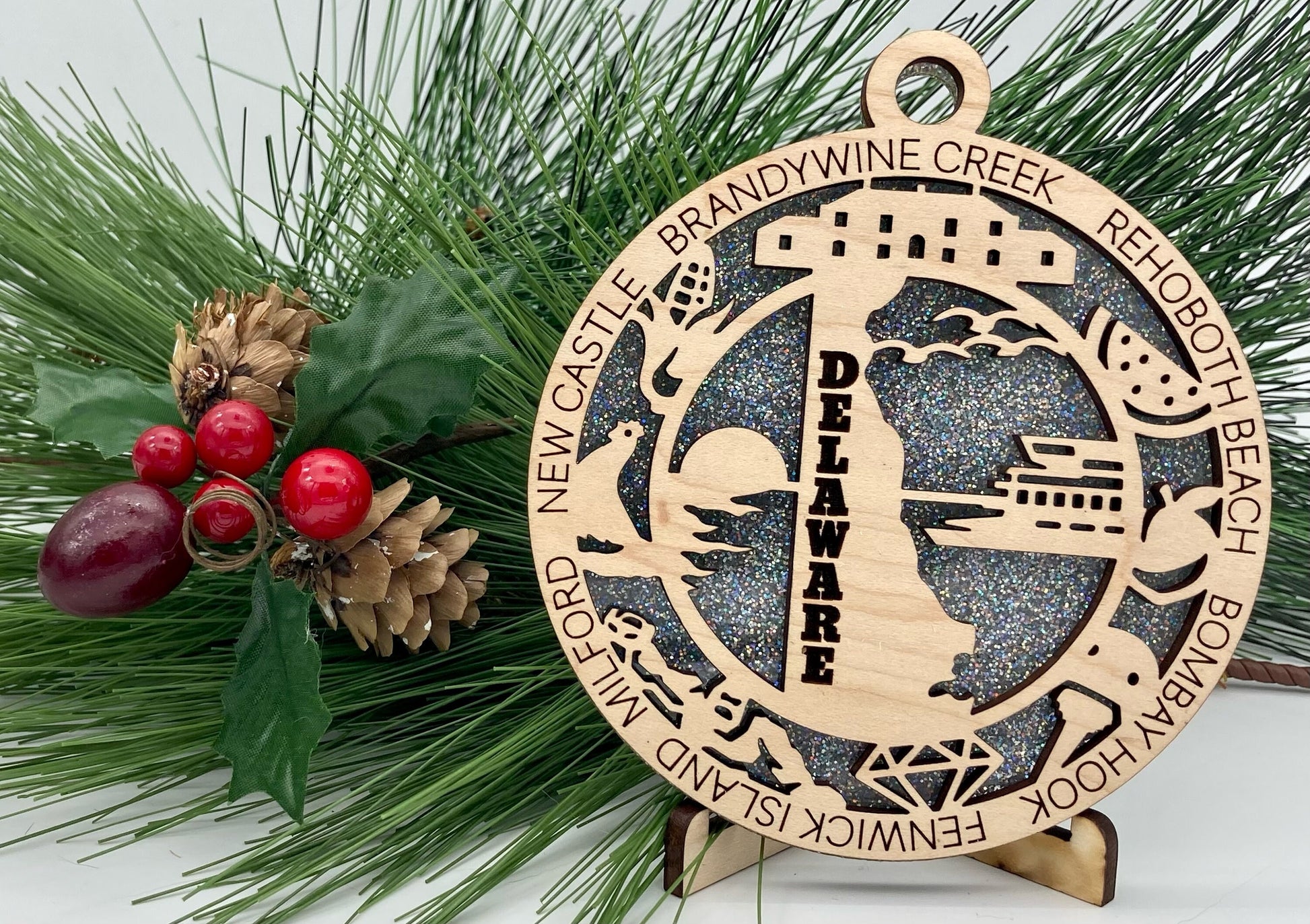 Delaware State Wooden Christmas Ornament